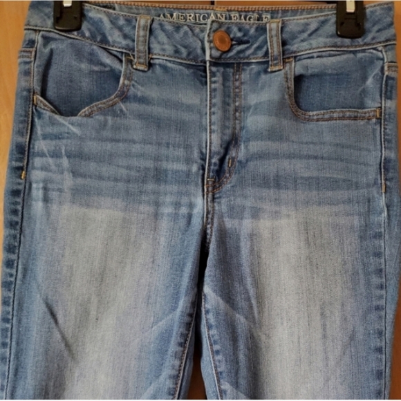 High Waisted Jegging - Picture 2 of 6